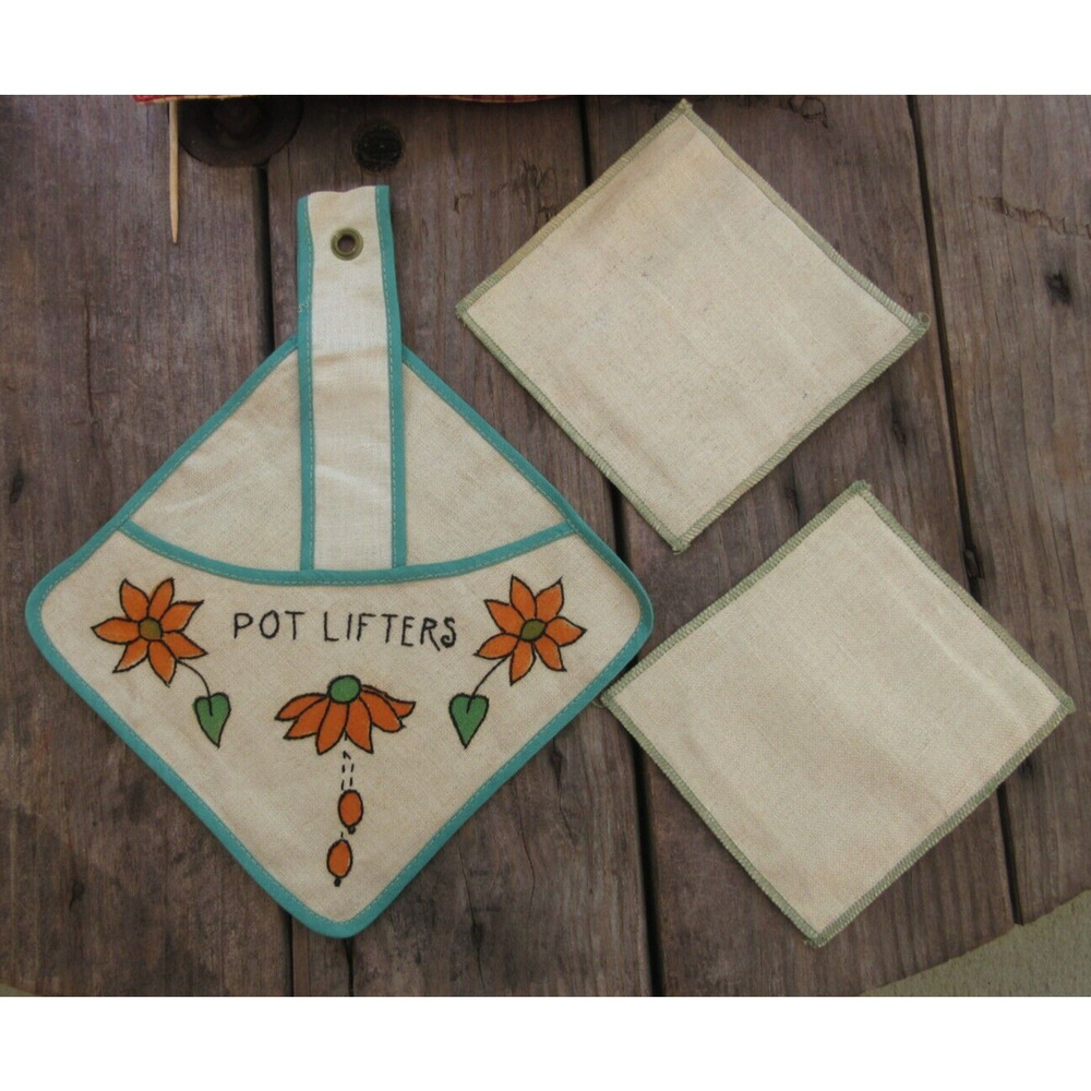 VTG MCM Applique Embroidered 2 "Pot Lifters" w/ Wall Hanger 2 Pot Holders Retro